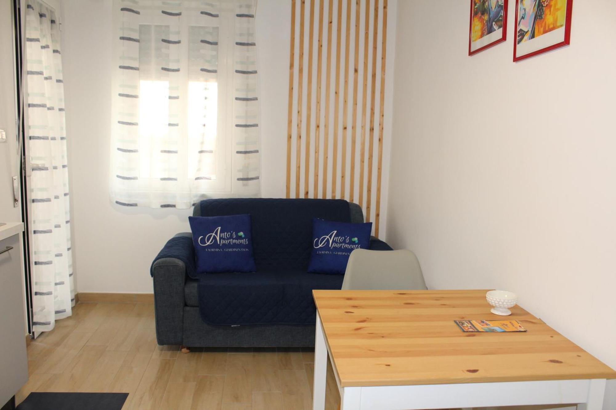 Anto'S Apartment - Джардини-Наксос Экстерьер фото